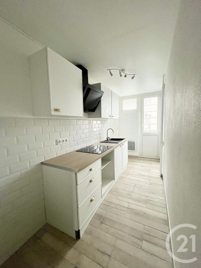 Appartement F2 à louer - 2 pièces - 38.59 m2 - FLEURY LES AUBRAIS - 45 - CENTRE - Century 21 Premium