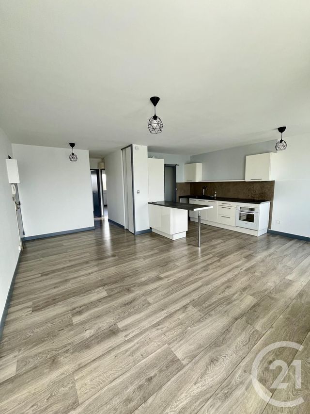 Appartement F3 à louer - 3 pièces - 61.09 m2 - FLEURY LES AUBRAIS - 45 - CENTRE - Century 21 Premium